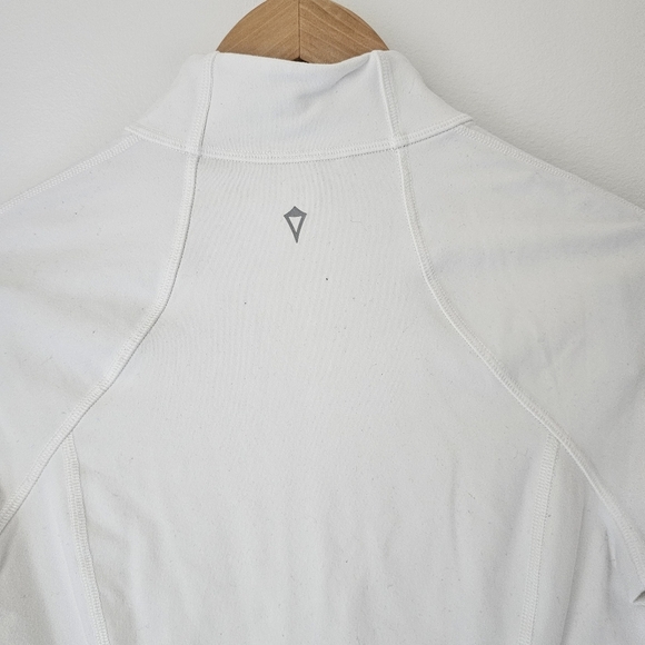 IVIVVA Fast and Flow Jacket - Picture 5 of 7